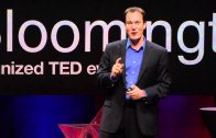TEDxBloomington – Shawn Achor – „The Happiness Advantage: Linking Positive Brains to Performance“