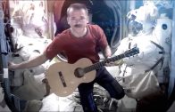 Mein Leben im All – der singende Astronaut